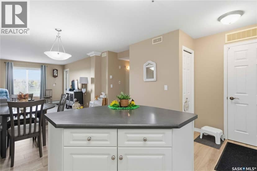 303 235 Herold TERRACE — photo 13 of 40