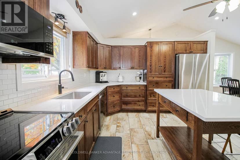 11 Fallingbrook Drive, Pelham, photo 6