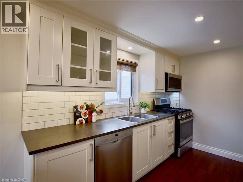 449 EXMOOR Street, Waterloo, photo 7