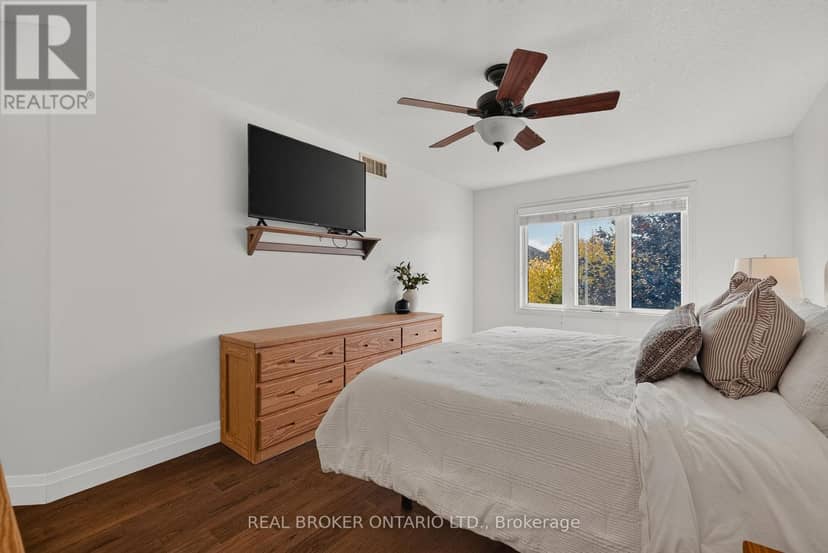 38 Roberta Street — photo 25 of 40
