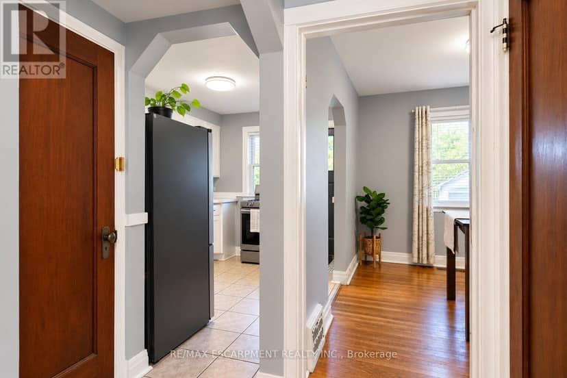 75 Barons Avenue — photo 20 of 40