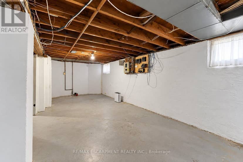 75 Barons Avenue — photo 28 of 40