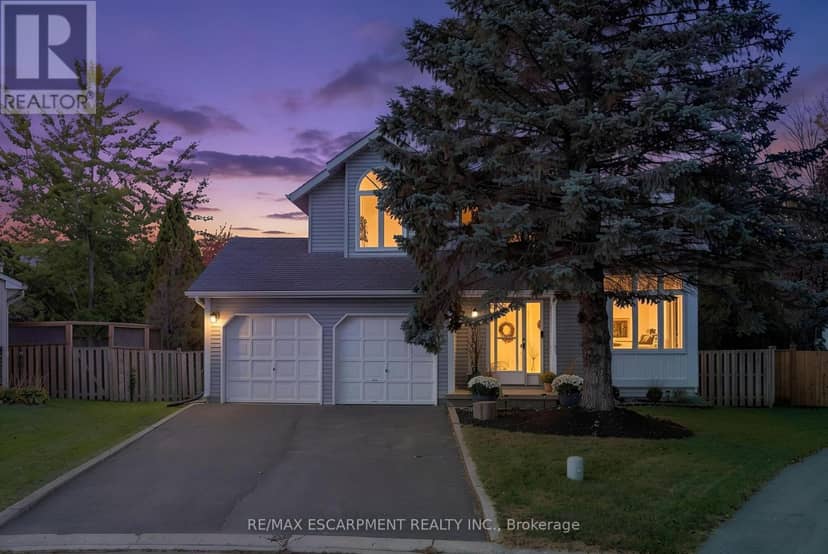29 Leslie Avenue — photo 28 of 40