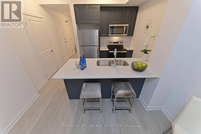 401 - 460 Dundas Street E — photo 14 of 37