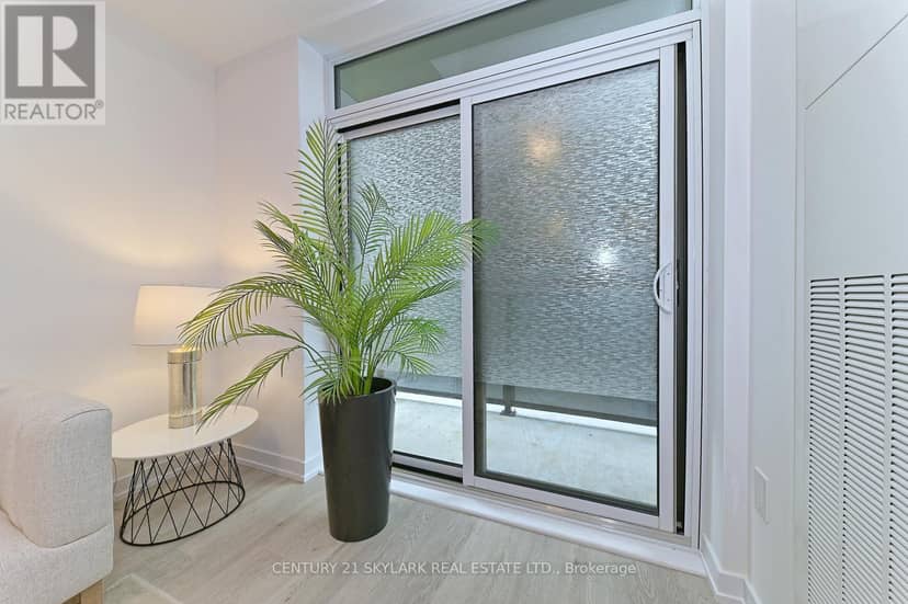 401 - 460 Dundas Street E — photo 22 of 37