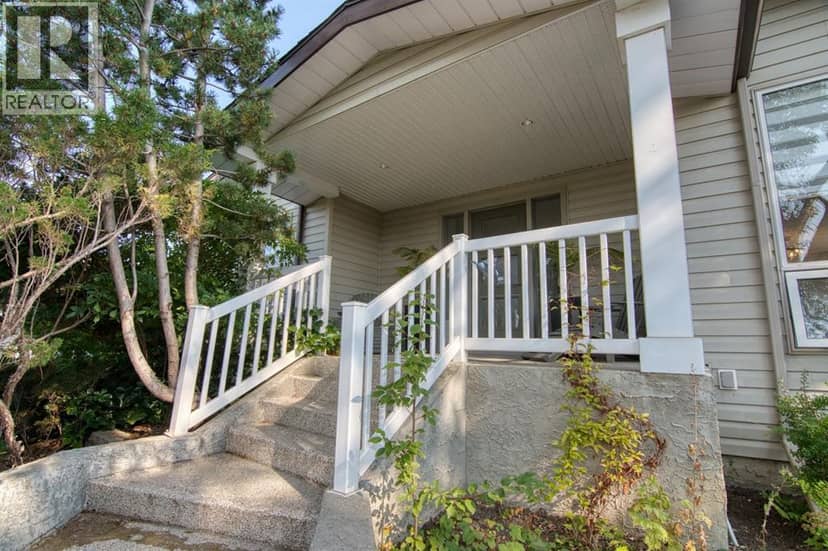 3733 21 Avenue S, Lethbridge, photo 2