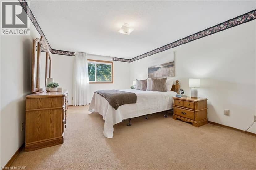 42 MITTON Place — photo 27 of 40
