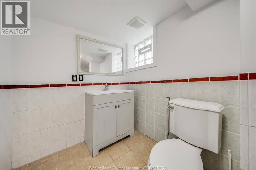 1408 Dougall Avenue — photo 29 of 40