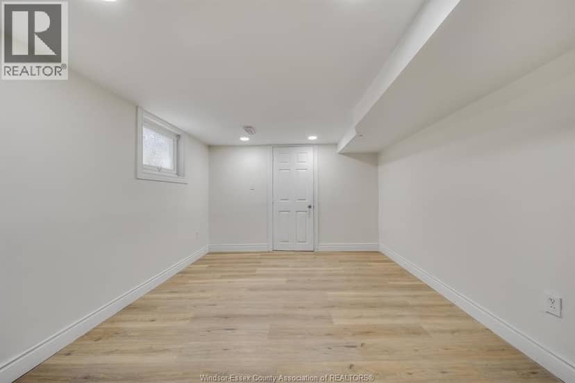 1408 Dougall Avenue — photo 32 of 40