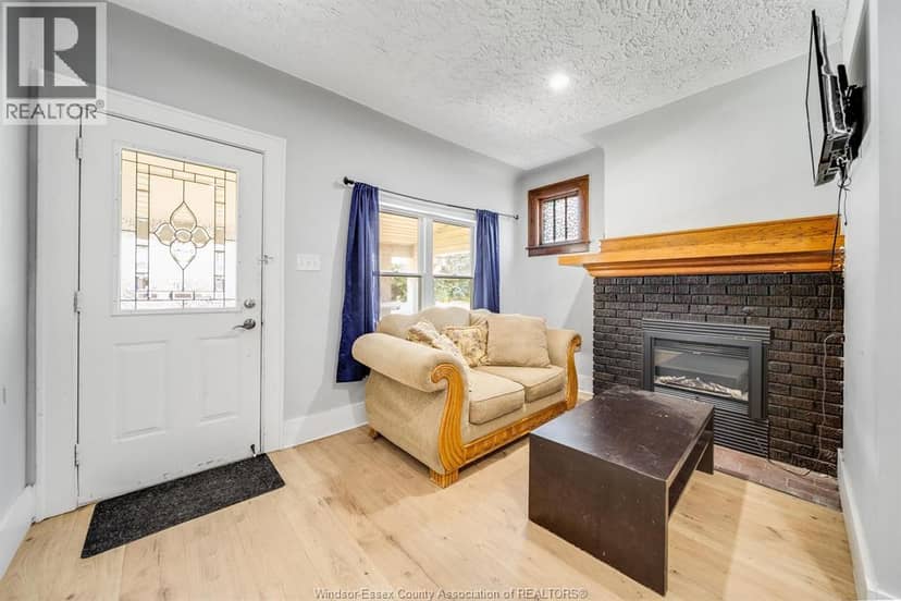 1408 Dougall Avenue — photo 5 of 40