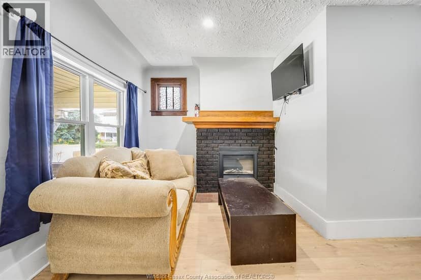 1408 Dougall Avenue — photo 6 of 40