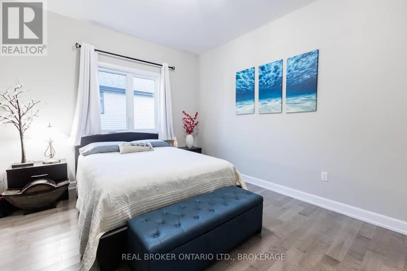2415 Watson Crescent — photo 32 of 40