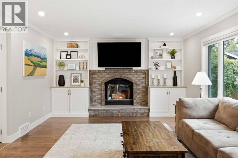 611 25 Avenue NE — photo 12 of 40