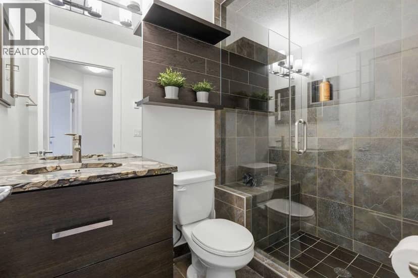 611 25 Avenue NE — photo 26 of 40