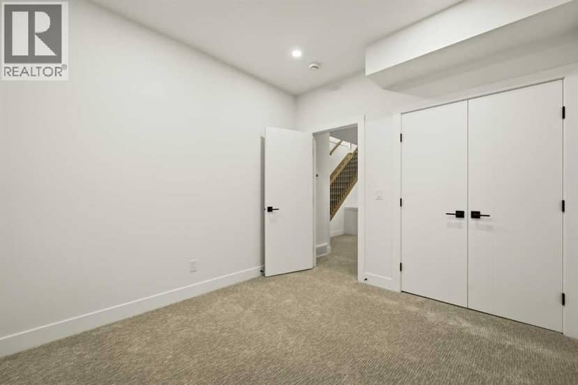 645 36 Street SW — photo 40 of 40