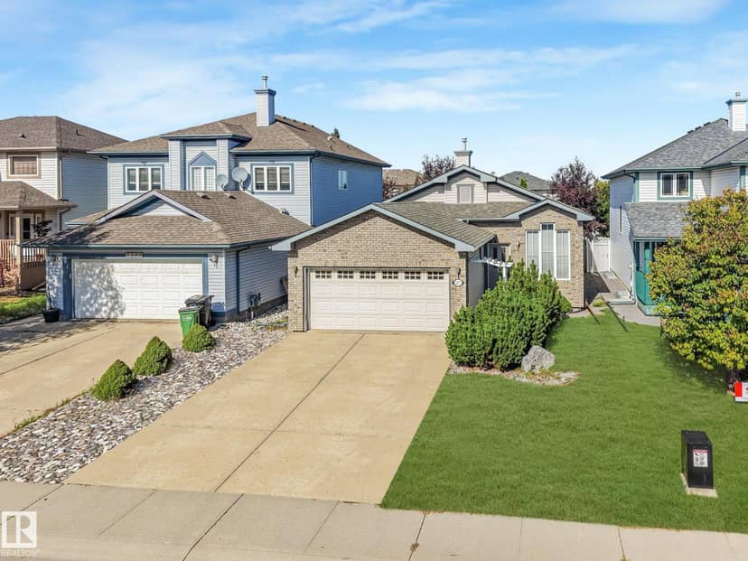 1271 Ormsby Ln NW, Edmonton