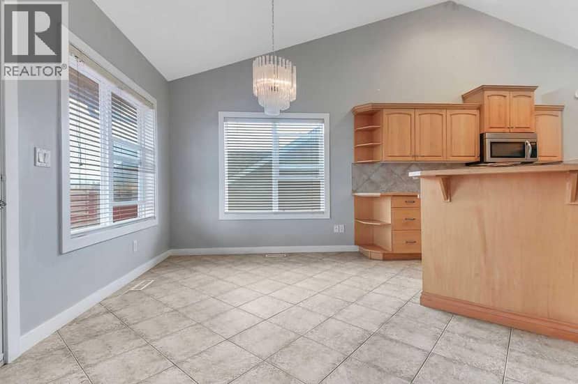 43 Lindman Close — photo 13 of 40