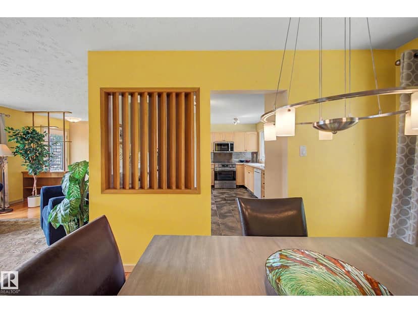 9516 129A AV NW — photo 13 of 40