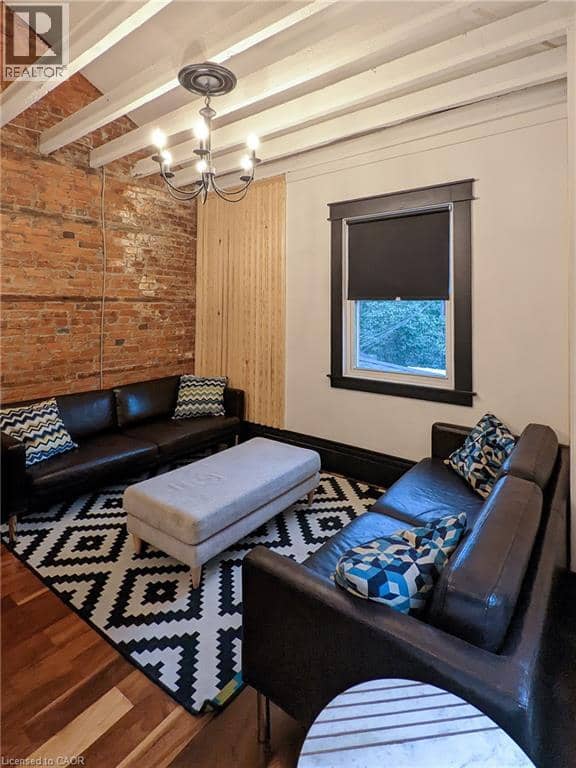 158 HUNTER Street E — photo 11 of 27