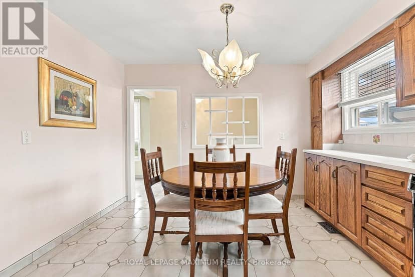66 Spenvalley Drive, Toronto, photo 6