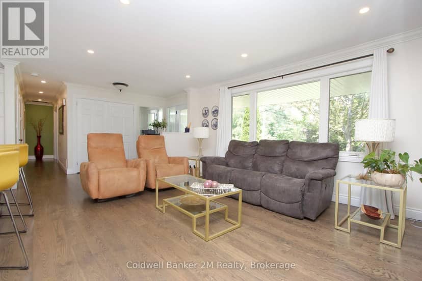 276 Park Road N — photo 9 of 37