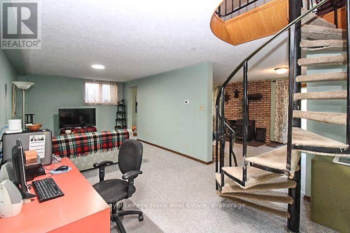 1561 Cherryhill Road — photo 34 of 40