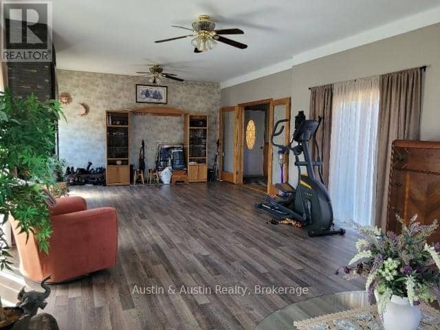2 Lakeview Road — photo 11 of 17