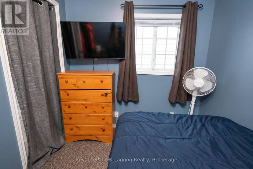 1105 Brown Street — photo 16 of 19