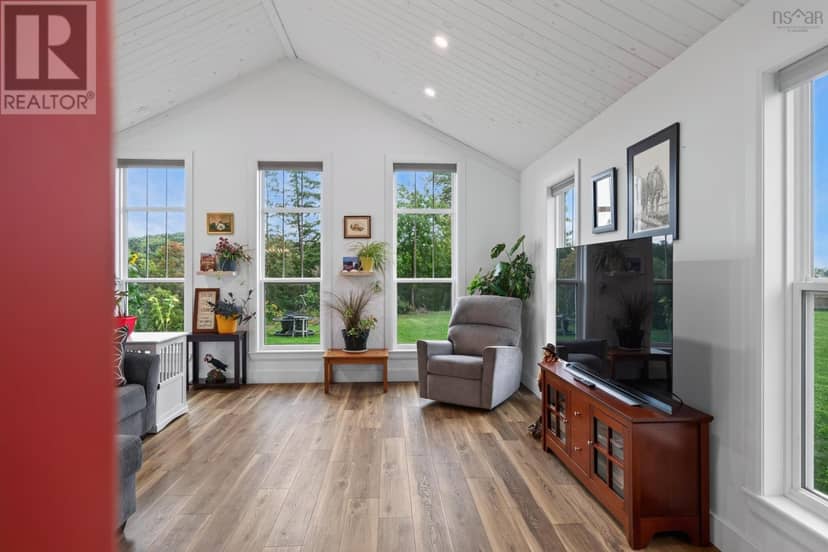 48 Festival Lane, MacKay Siding, photo 8