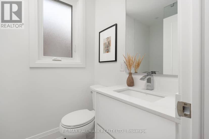 1075 Greenwood Avenue — photo 19 of 40