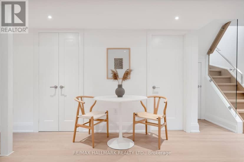 1075 Greenwood Avenue — photo 29 of 40