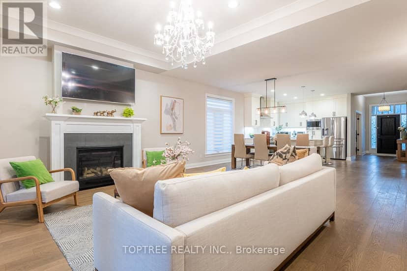 29 - 2290 Torrey Pines Way — photo 15 of 39