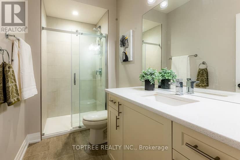 29 - 2290 Torrey Pines Way — photo 23 of 39