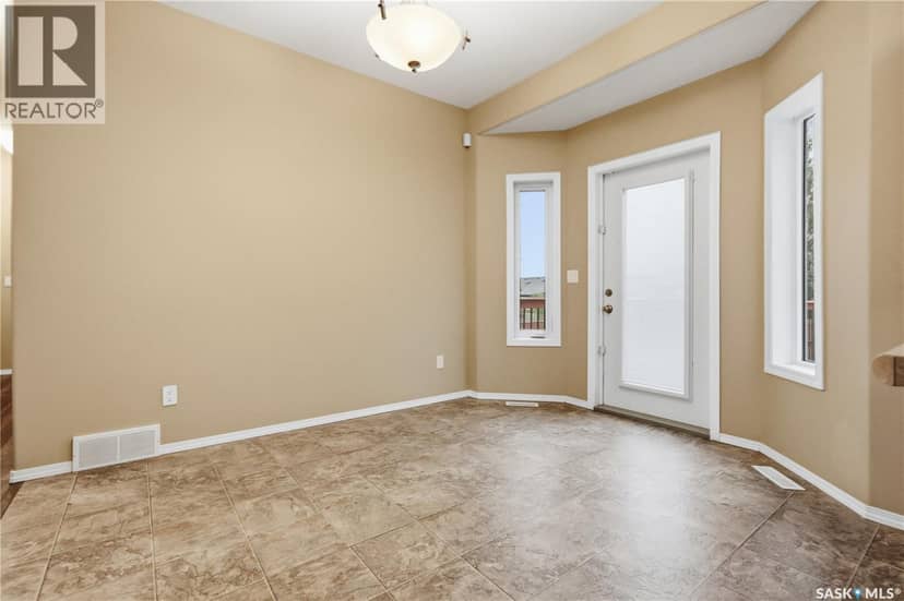 822 Rock Hill LANE — photo 11 of 40