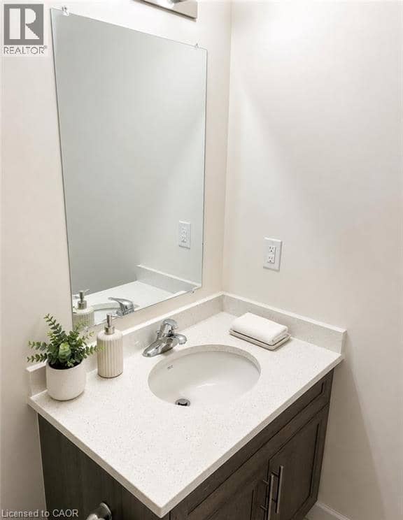 160 ROCHEFORT Street Unit# C14 — photo 9 of 15