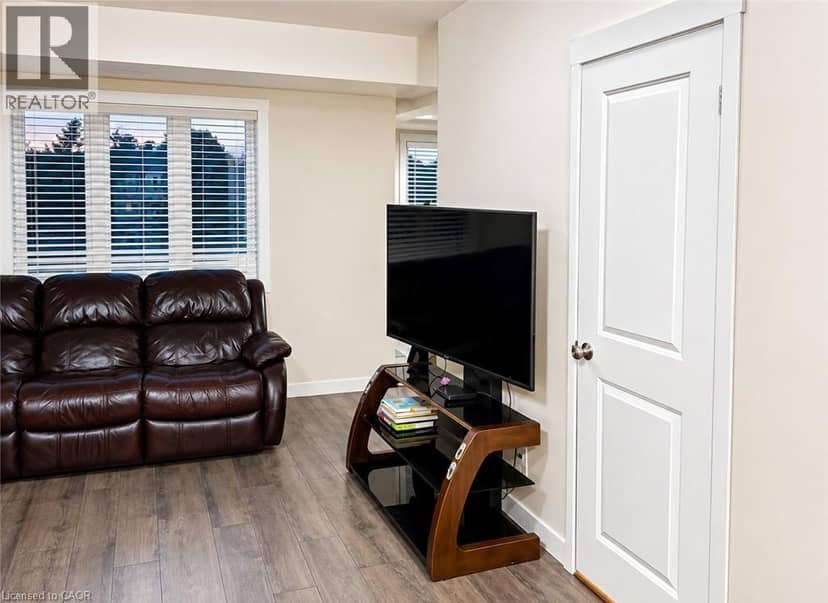 160 ROCHEFORT Street Unit# C14, Kitchener, photo 3