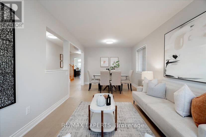 147 Armstrong Crescent — photo 8 of 40