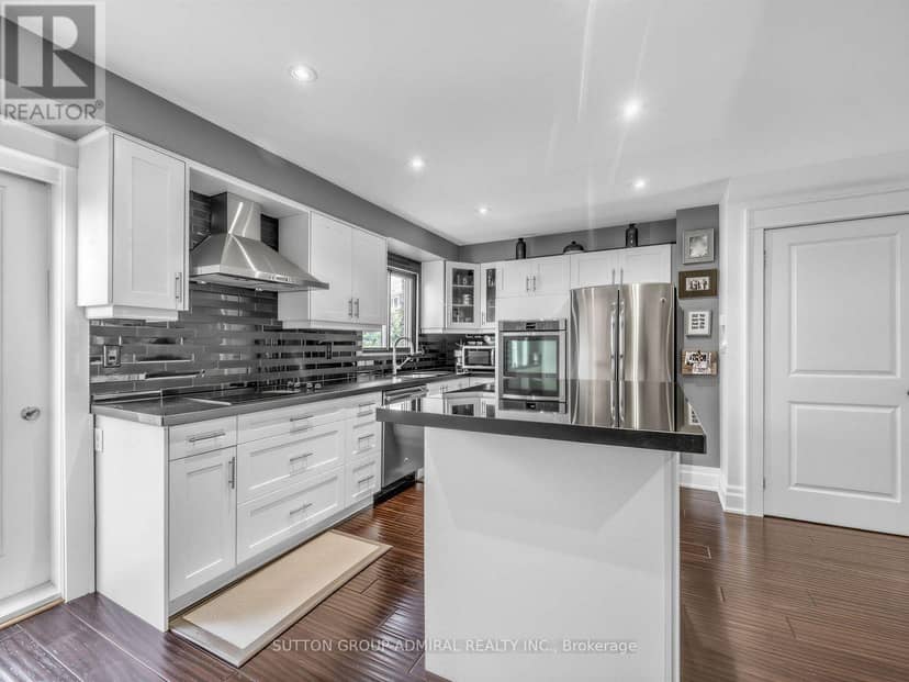 18 Riviera Drive — photo 12 of 36