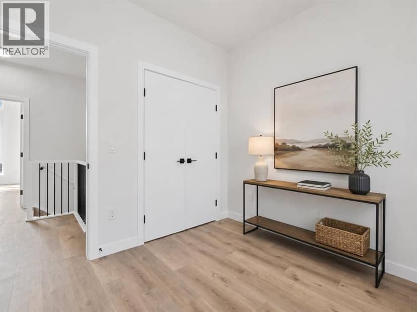 2354 7 Street NW — photo 13 of 22