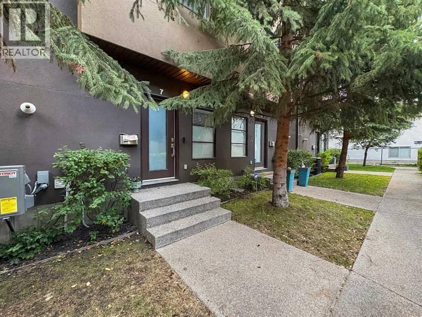 7, 1935 35 Street SW — photo 22 of 24