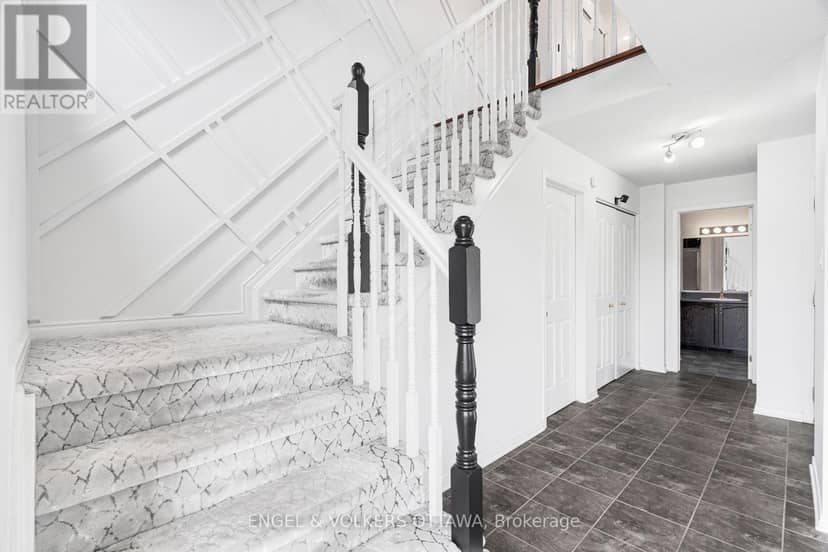 290 Citiplace Drive, Ottawa, photo 7