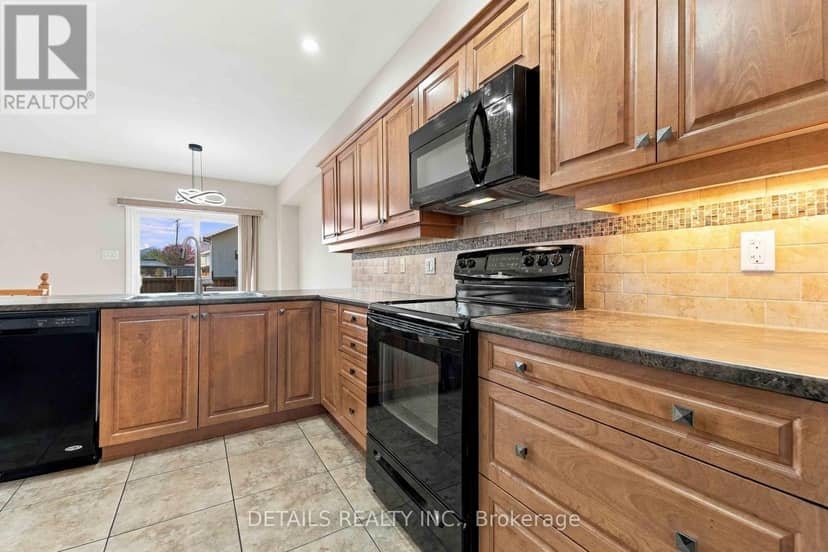 1034 Marconi Avenue — photo 19 of 40