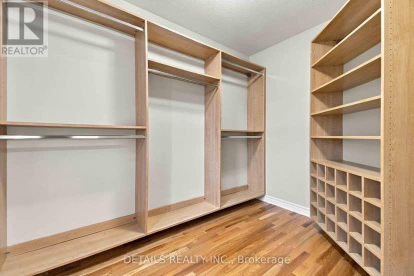 1034 Marconi Avenue — photo 28 of 40