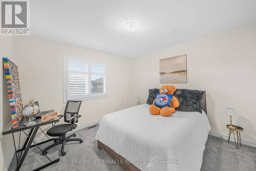 57 Brennan Crescent — photo 38 of 40