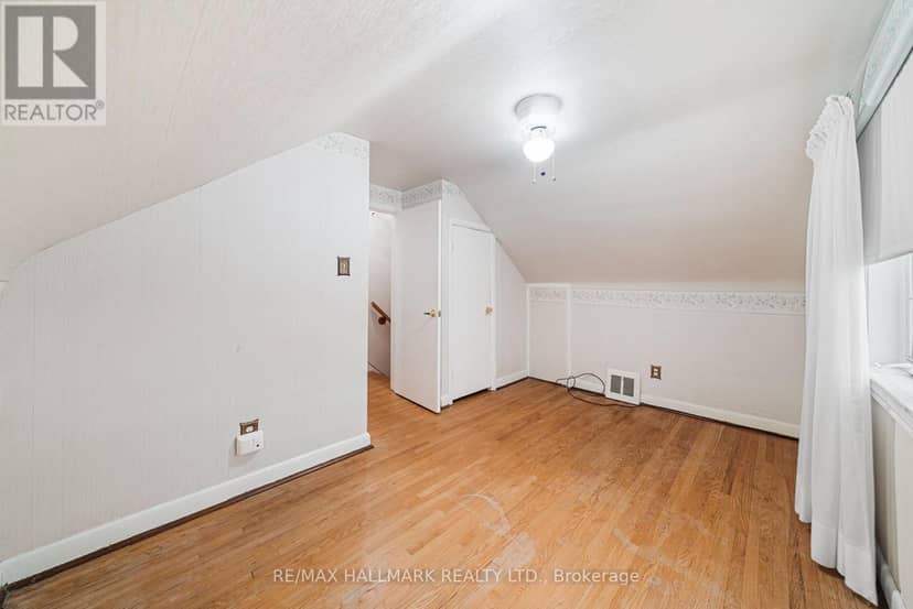 27 Sunray Crescent — photo 22 of 39