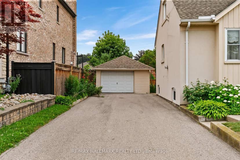 27 Sunray Crescent — photo 37 of 39