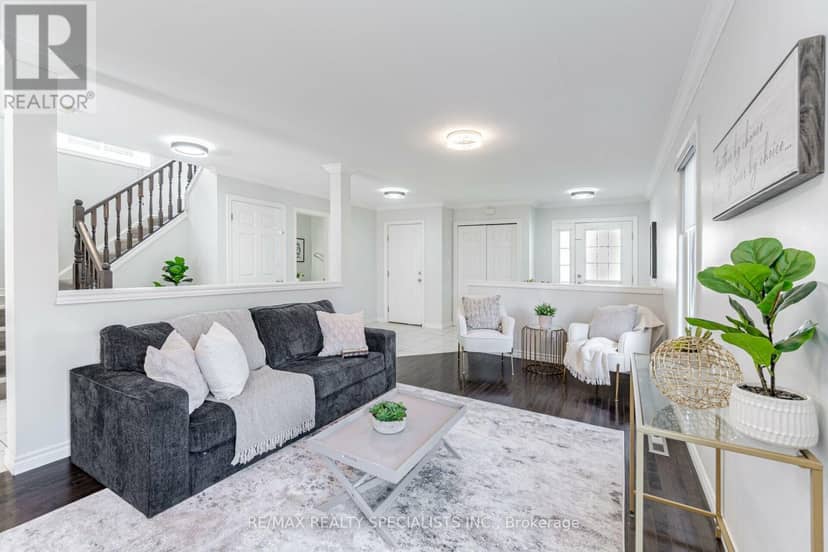 1435 Mickleborough Drive — photo 9 of 40