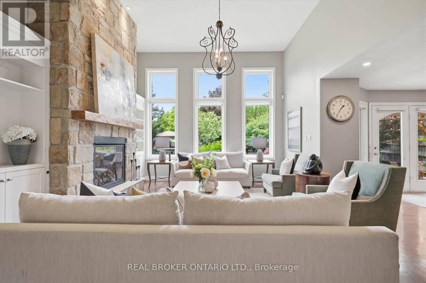 6 Pioneer Tower Crescent — photo 21 of 40
