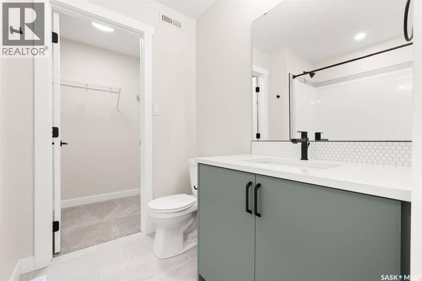 4804 Ferndale CRESCENT — photo 17 of 25
