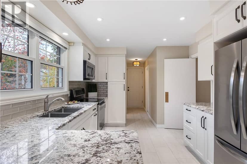 1231 Montrose Avenue — photo 11 of 40